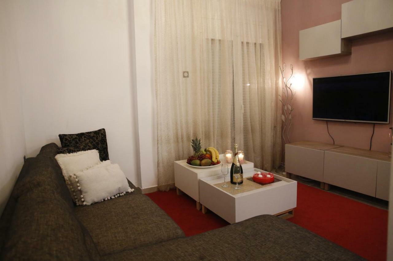 A Pleasant In Chania Apartment *
